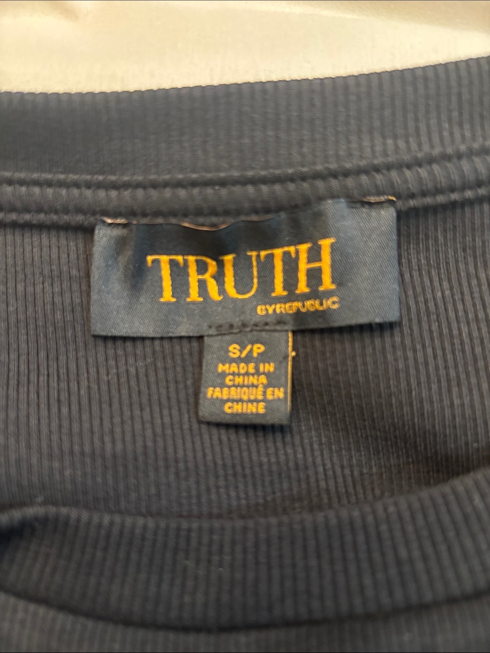 Truth top - Picture 5 of 6
